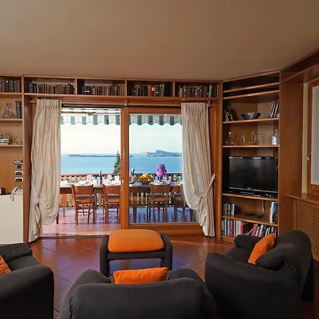 Loredana Gardone Riviera