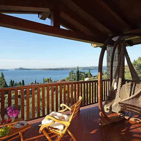 Loredana Gardone Riviera